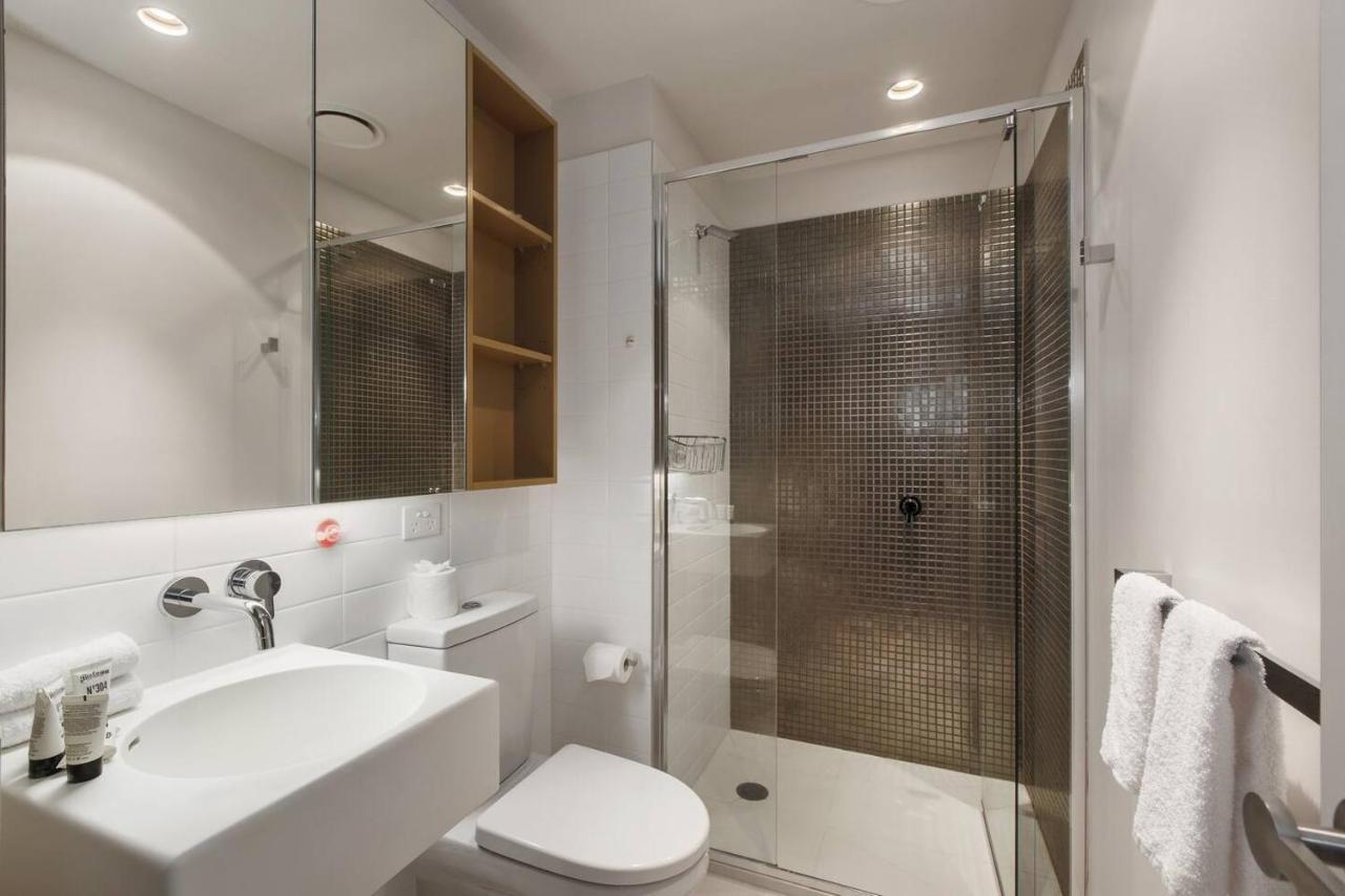Central Sleek City Living Close To Everything Melbourne Exterior foto